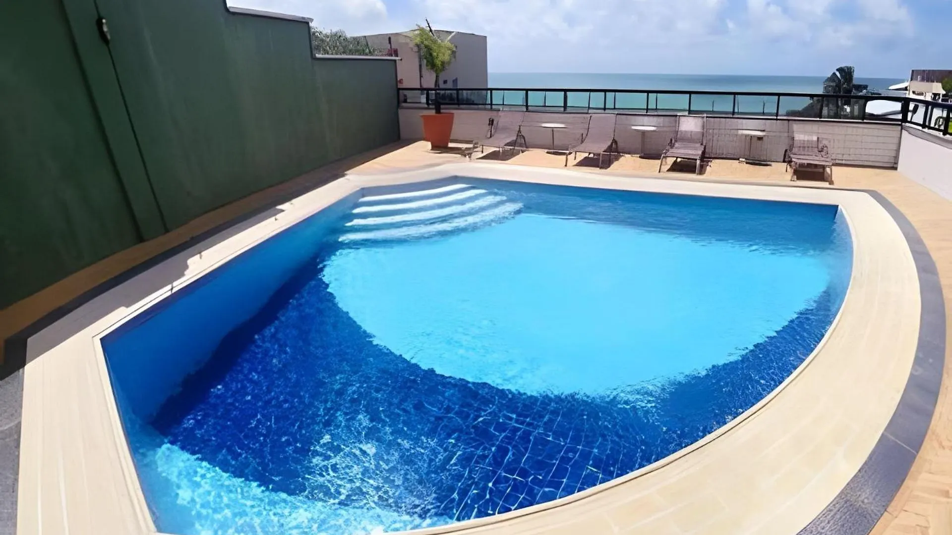 Plaza Suite Natal 0*,