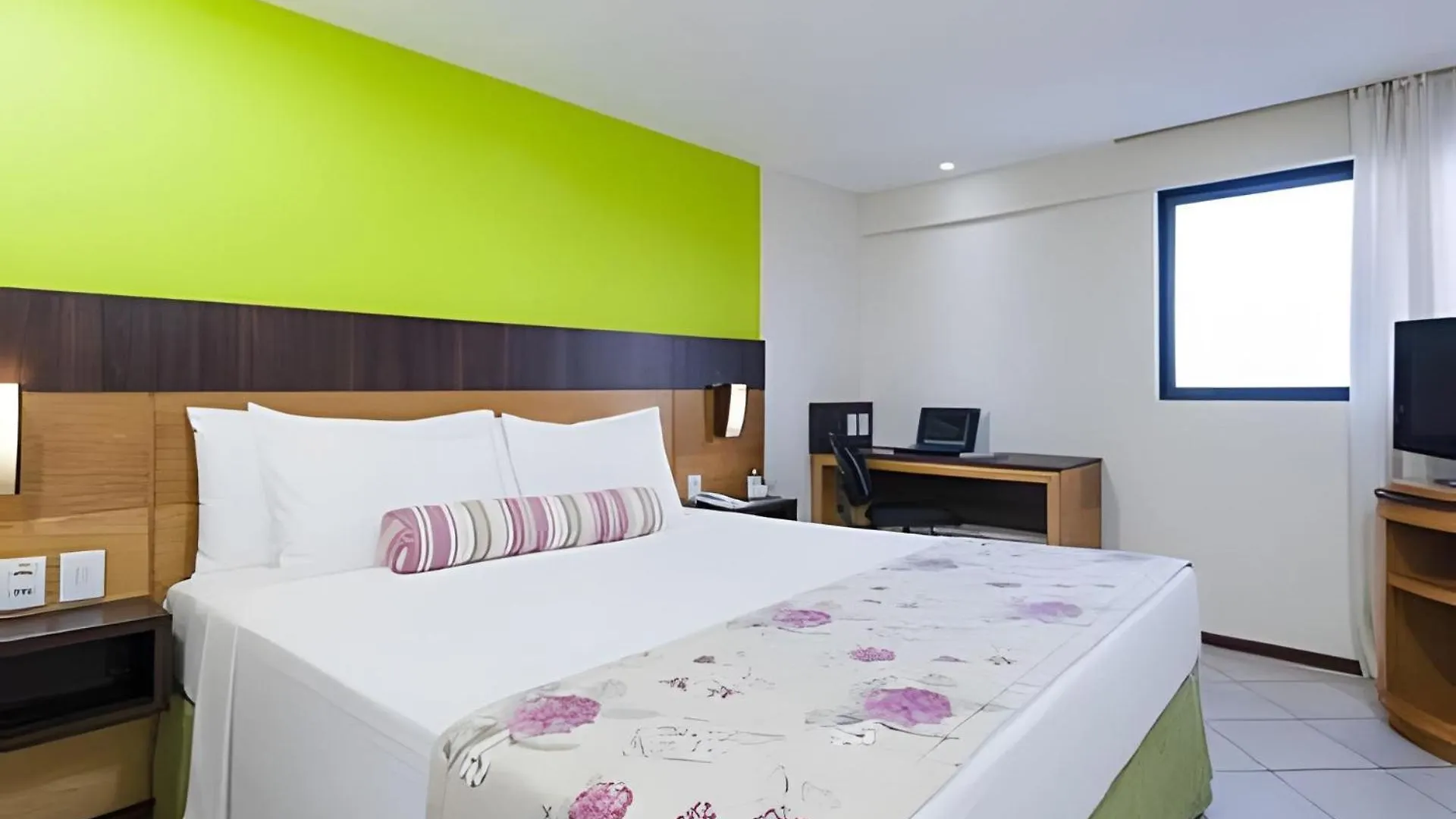 Plaza Suite Natal Apartment