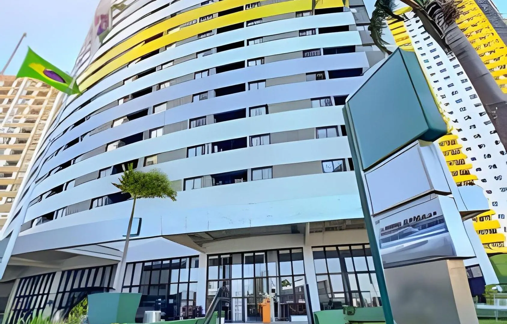 Plaza Suite Natal Apartment